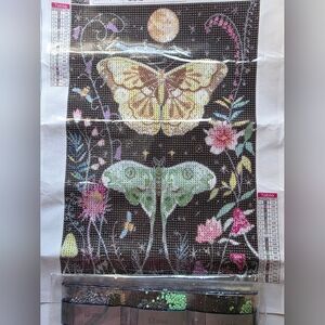 Butterfly and Luna Moth Diamond Art Painting Kit, 30x40cm, Round Drills, New